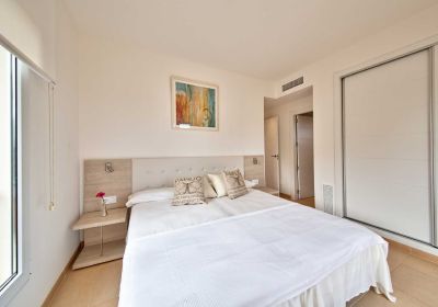 Modern luxury flats in private housing complex in the southwest of Mallorca.